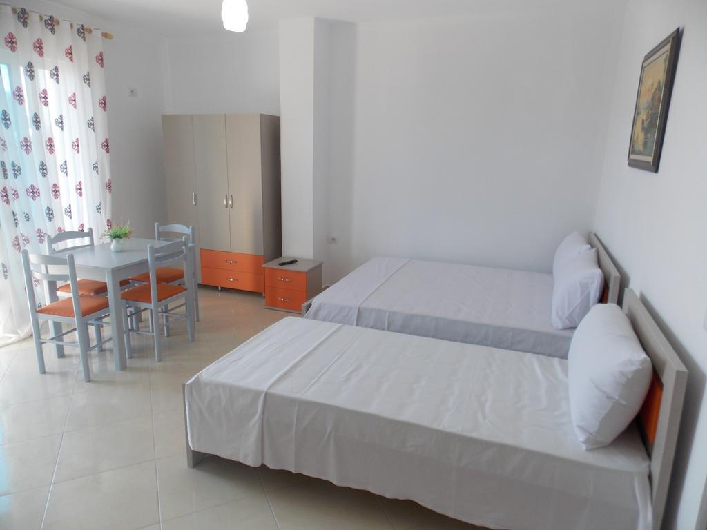 סרנדה Guest House Vila Bega מראה חיצוני תמונה