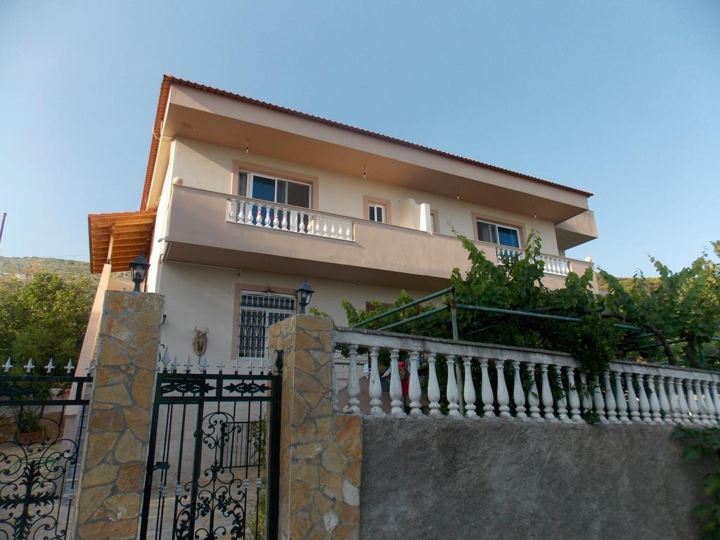 סרנדה Guest House Vila Bega מראה חיצוני תמונה